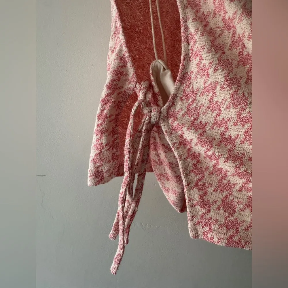 Zara Pink Houndstooth Retro Knit Halter Crop Top with Bralette - Image 6