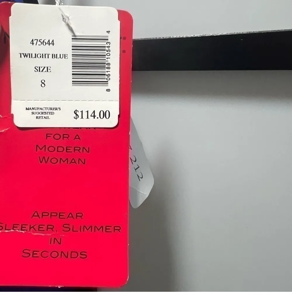 Magic Suit by MiracleSuit Rita Tankini Top in Twilight Blue, New with Tags Blue Size 8 - Image 4