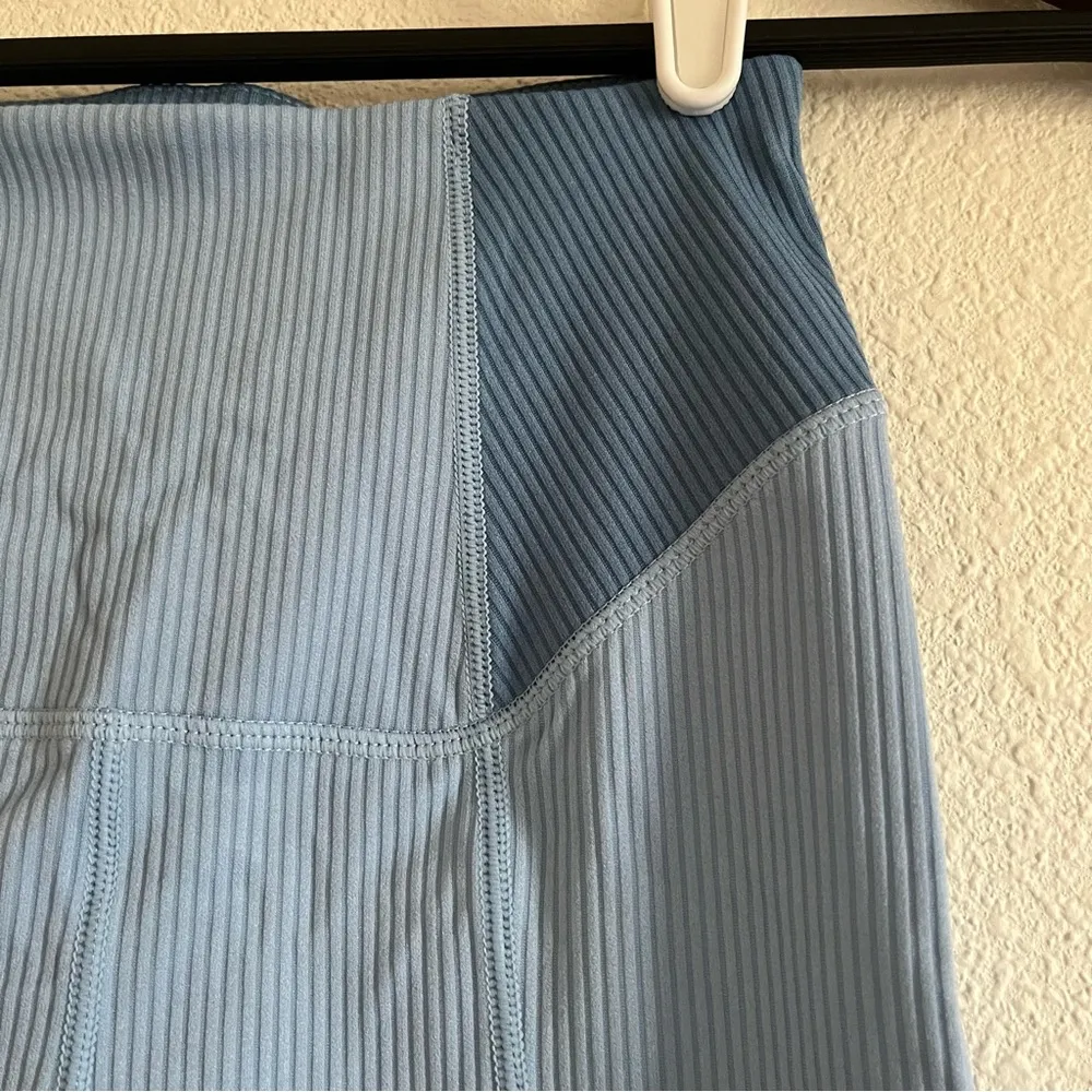 ✨NWT For Love & Lemons Ribbed Dani Biker Short Cornflower Blue Size X Small - Image 5