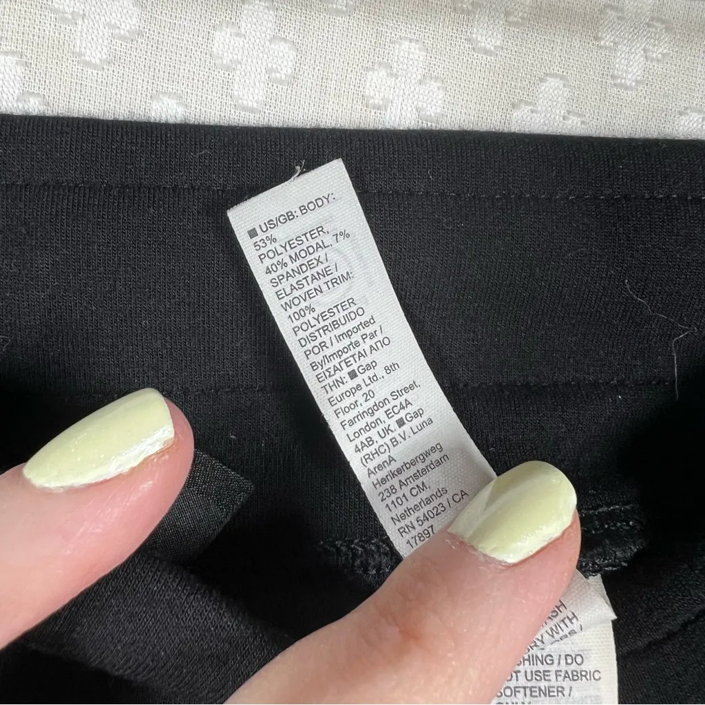 Athleta Black High Rise Get‎ Set Hybrid Jogger Pants - Image 5