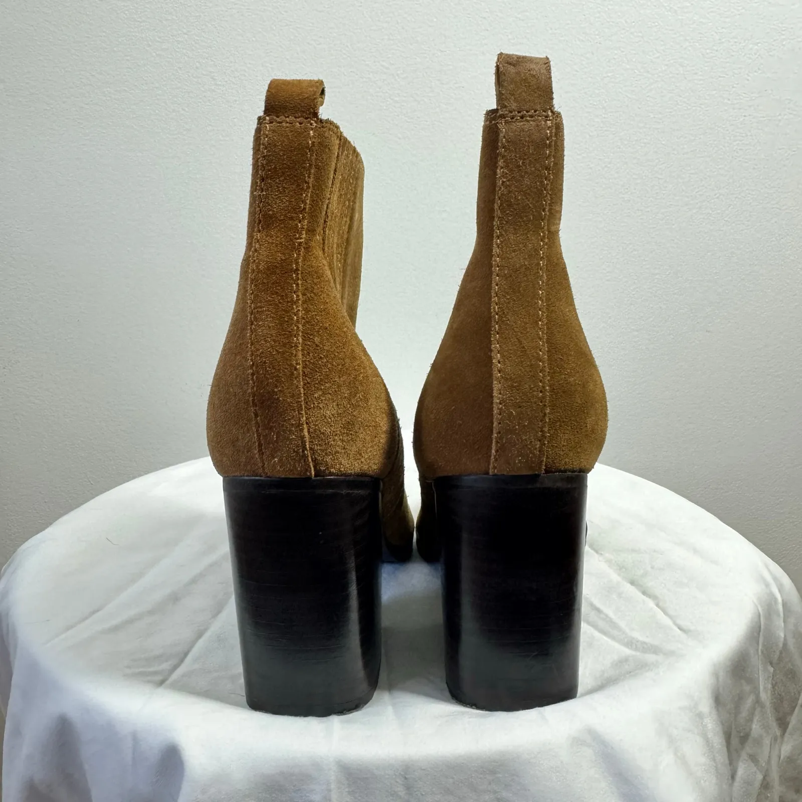 Marc Fisher Maree Boot Women 8M Brown Caramel Suede Ankle Heel Bootie Western - Image 4