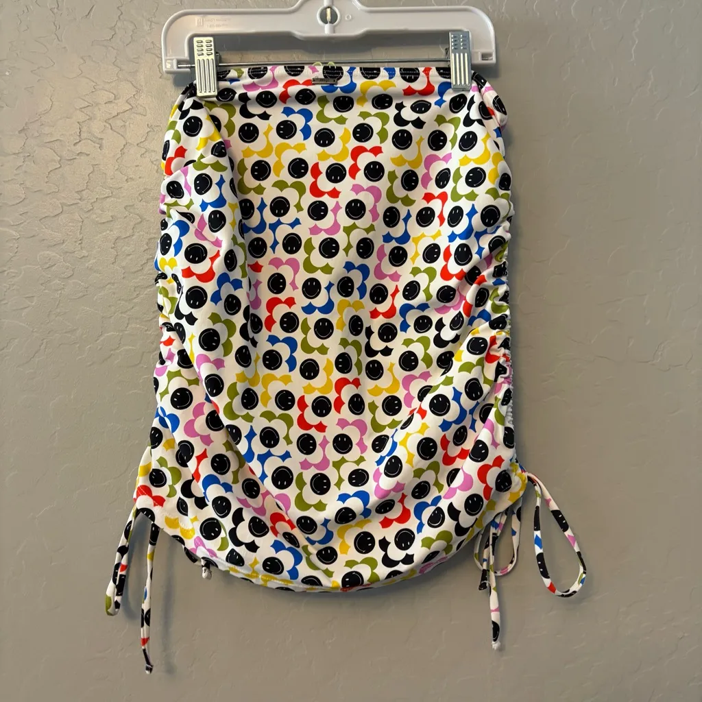 Maaji Happy Asteracea Alison Short Skirt rainbow floral smiley face large NWOT - Image 9