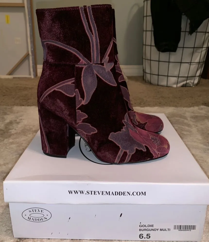 Steve Madden Goldie Booties - Image 5