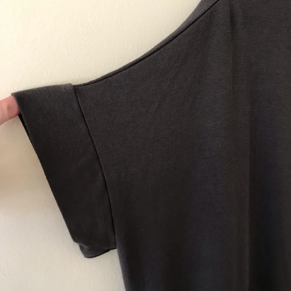 Three Birds Nest The Perfect Pocket Tee Maxi Dress in Charcoal NWOT Gray Size L - Image 11