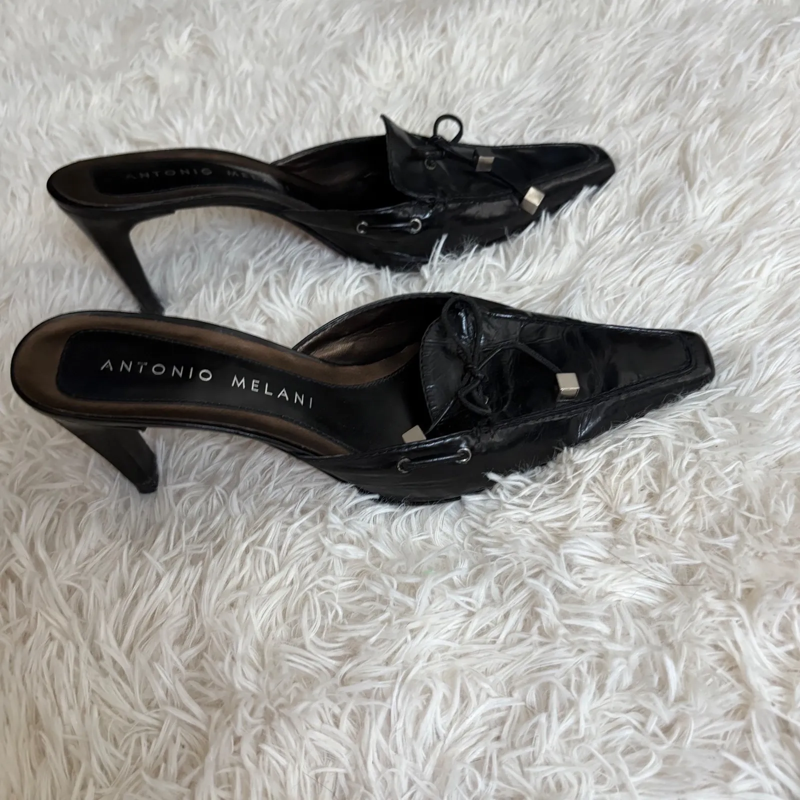 Antonio Melani Black Leather Mules Heels Pointed‎ Toe Tie Detail Size 8M - Image 4