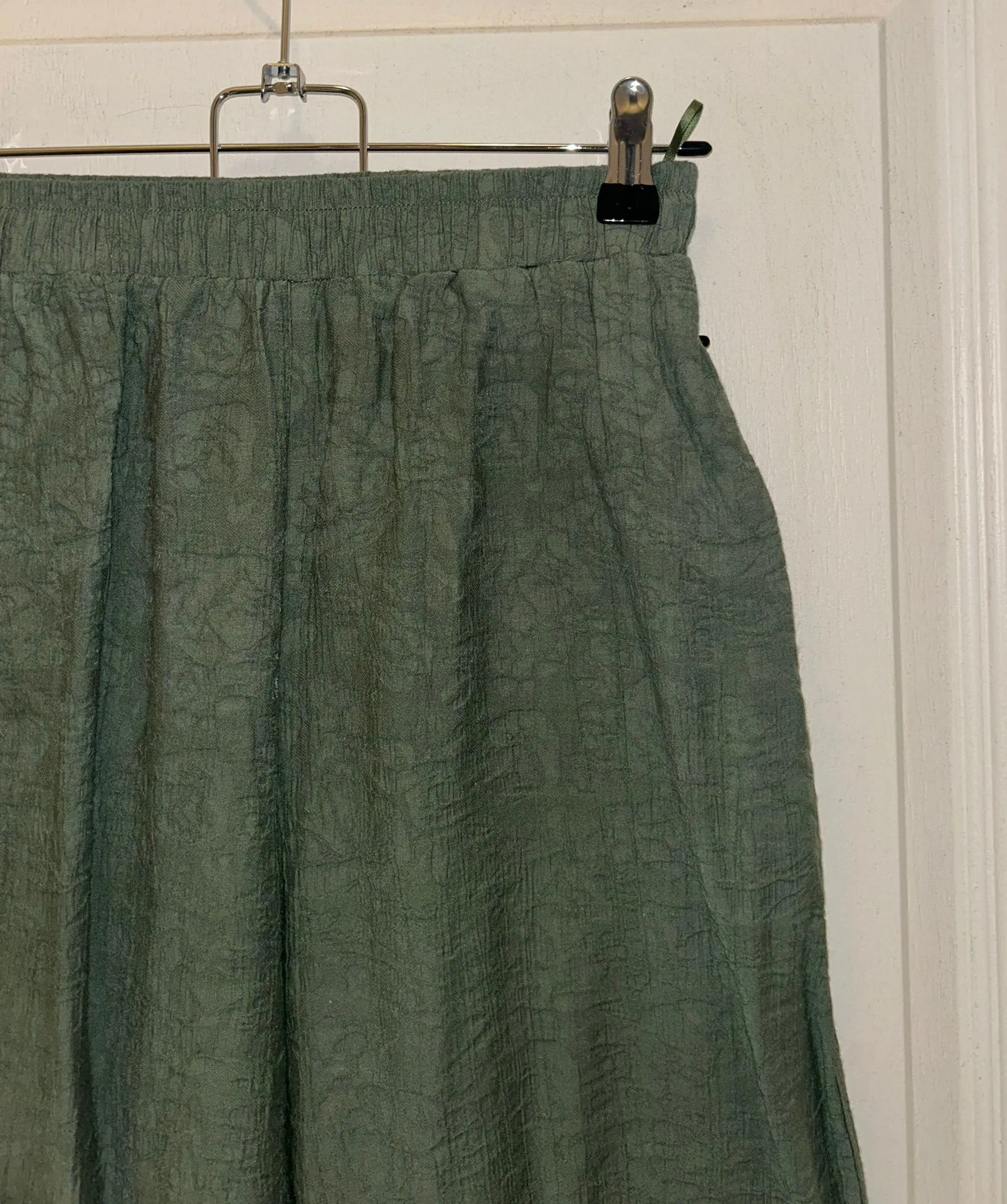 Flowy Textured Pants Green Size XS - Image 3