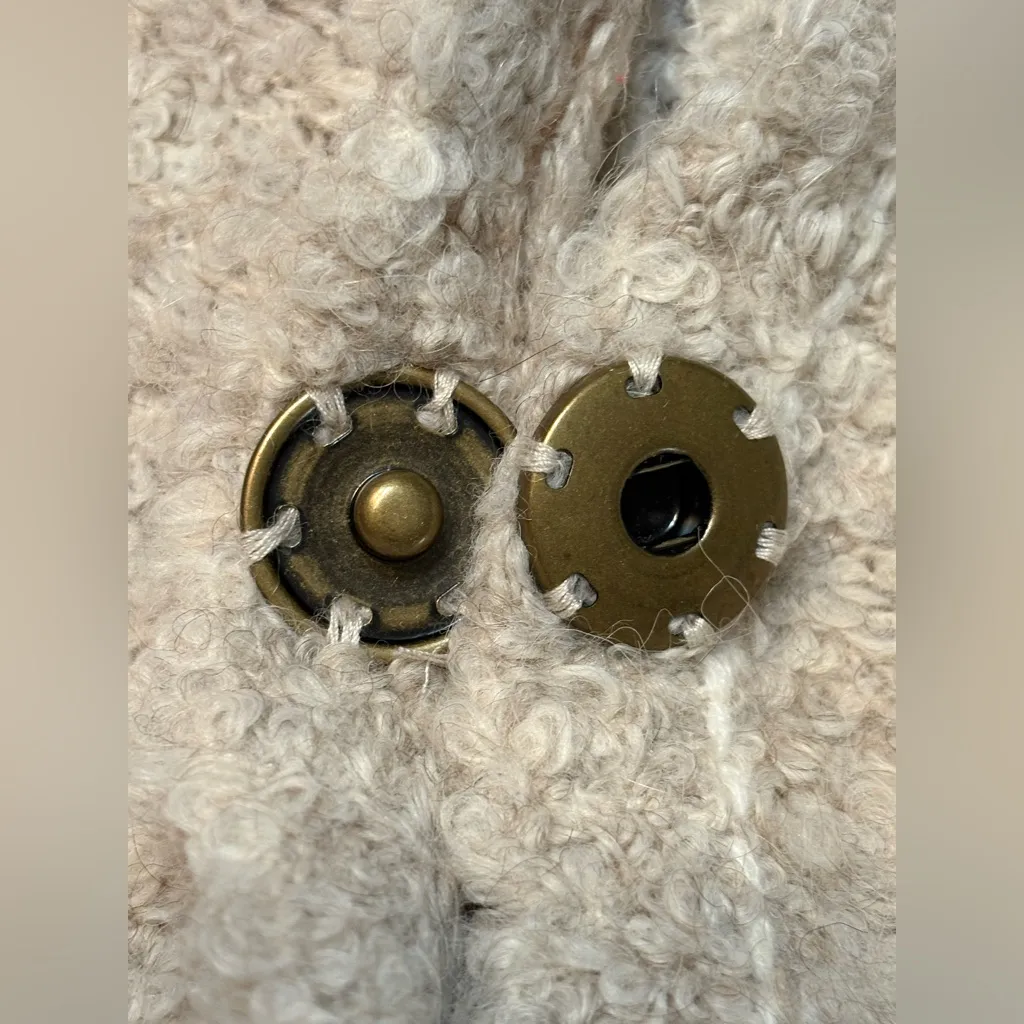 Free People Boucle Slouch Cardi (Cardigan) two pockets three big snaps oversized - Image 5