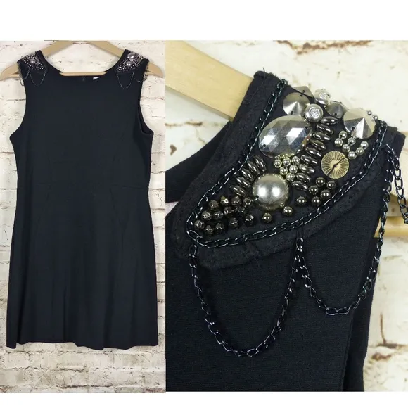 Romeo & Juliet Chain Trim Bodycon Cocktail Dress - Image 2