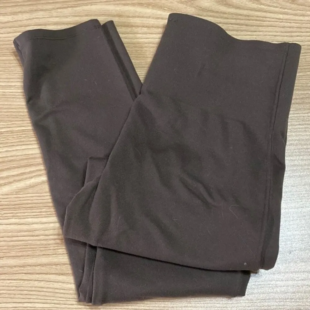 Spanx Women's Brown Compression Capri Legging Pants M - Image 2