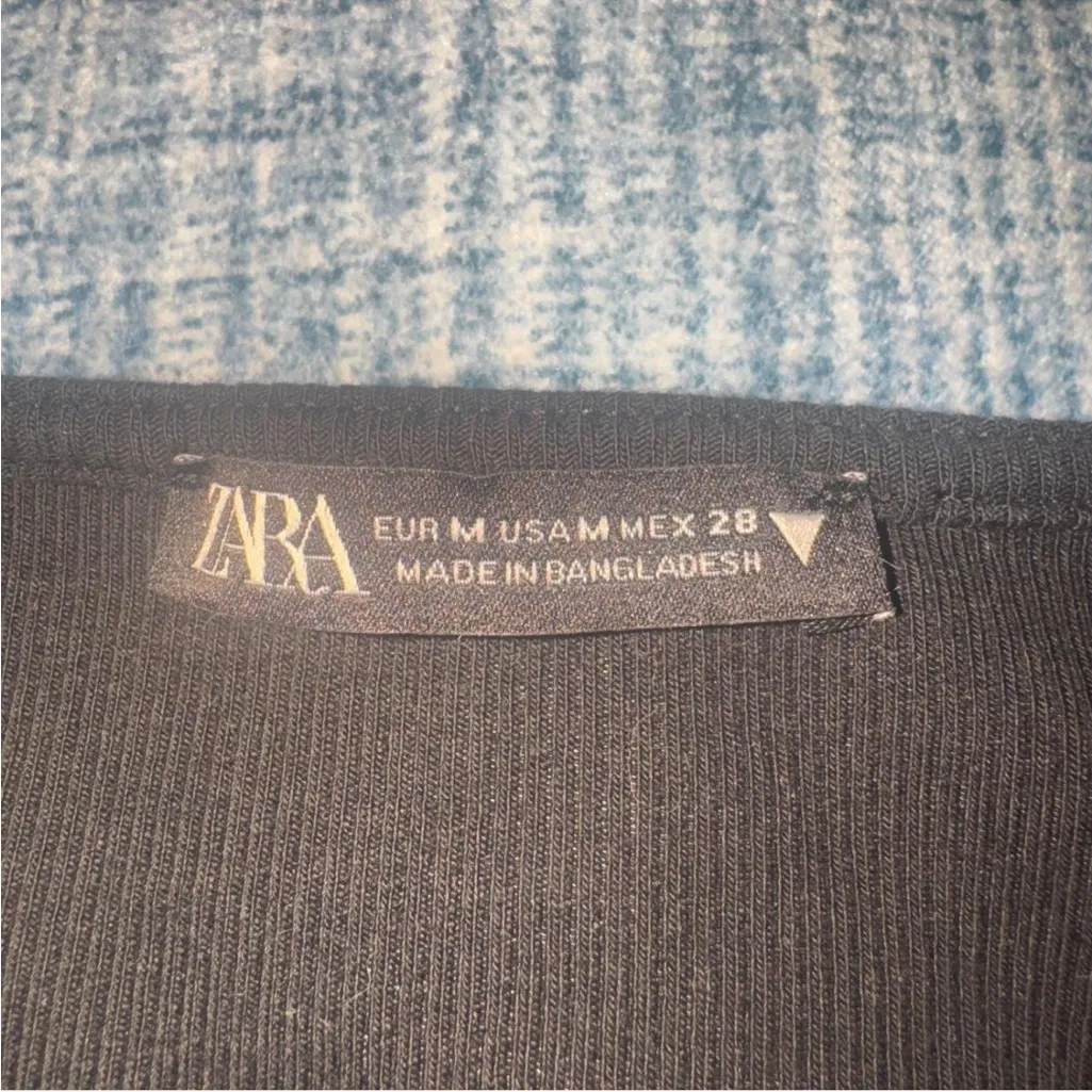 Zara Elegant Black Square Neck Crop Top - Image 4