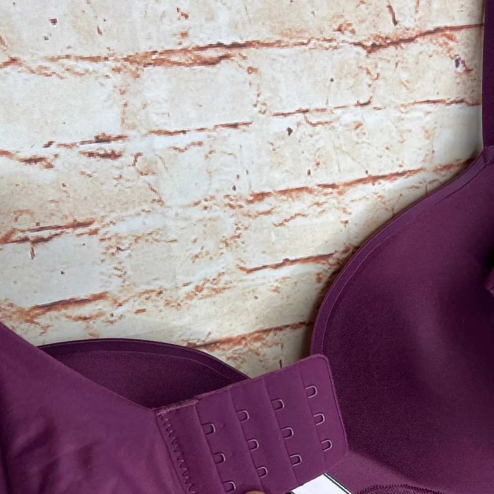 INCREDIBLE BY VICTORIA’S SECRET | Wireless Push-Up Bra 36DDD NWT Color: Kir - Image 5