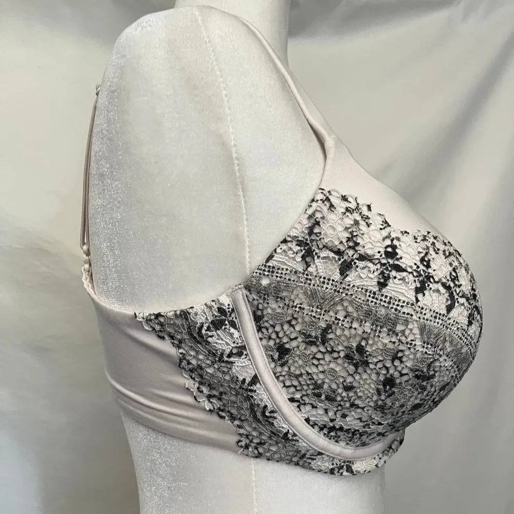 Victoria Secret Body by Victoria Bra Size 34DDD Lined Demi Double Cream Lace - Image 37