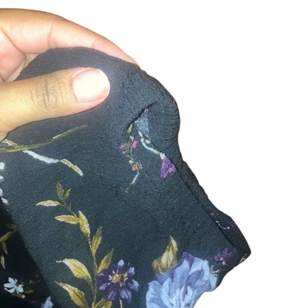 403. American eagle floral v neck jumpsuit size large - Image 2