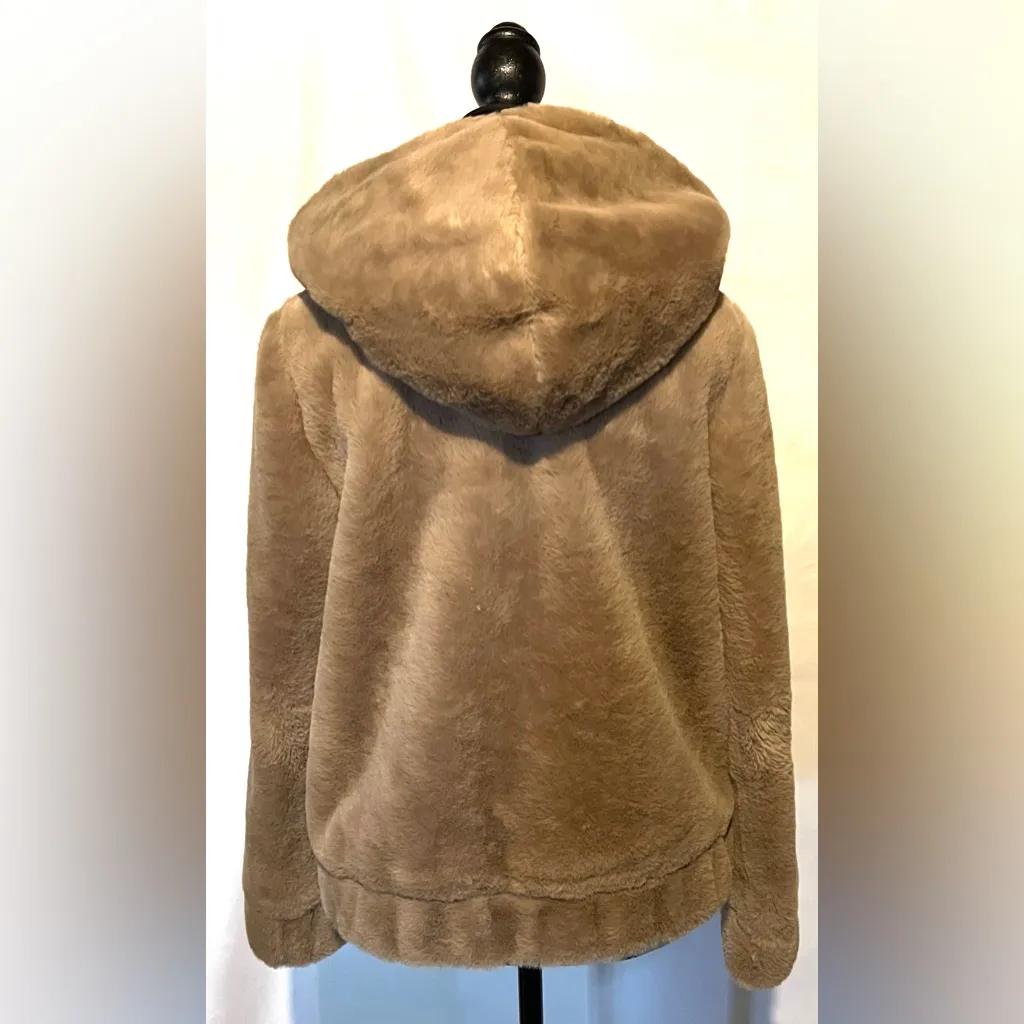 Revolve BlankNYC Faux Fur Bomber Jacket Sand Stone Tan Small‎ Streetwear EUC - Image 10
