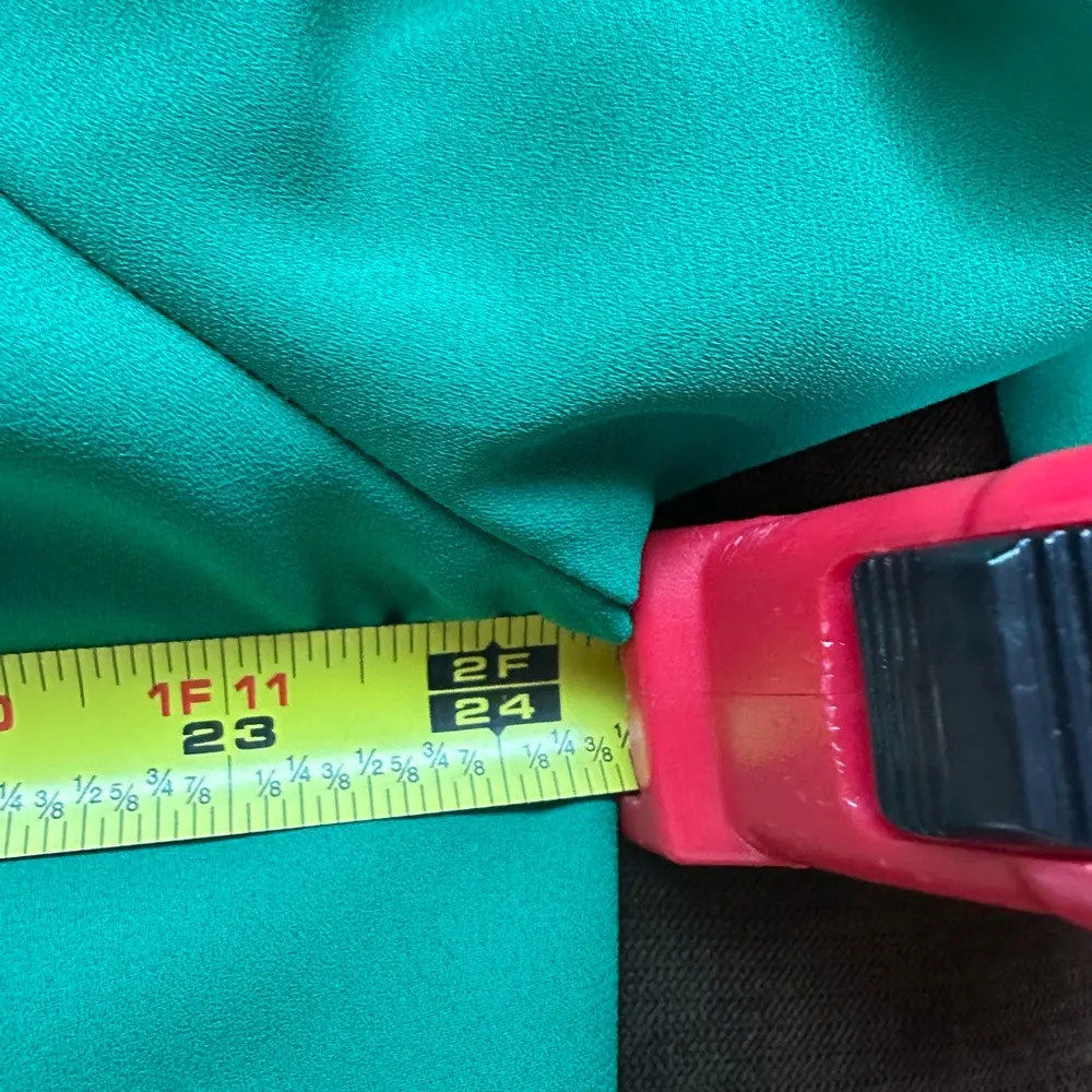 Pleione Kelly Green V Neck Elastic Sleeves Pleated In Front & Back. Sz XL. - Image 11