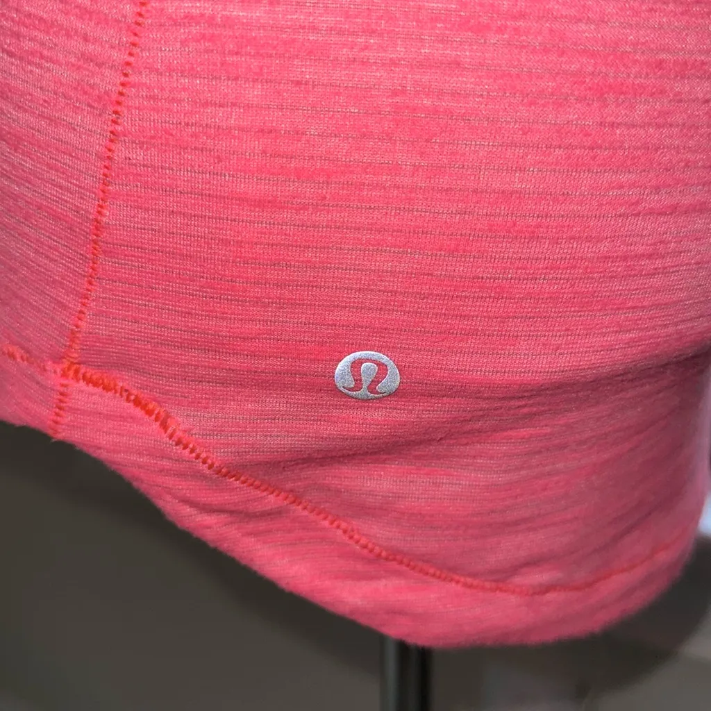 Lululemon Athletica V Neck SS Tee, Size 8, EUC - Image 4