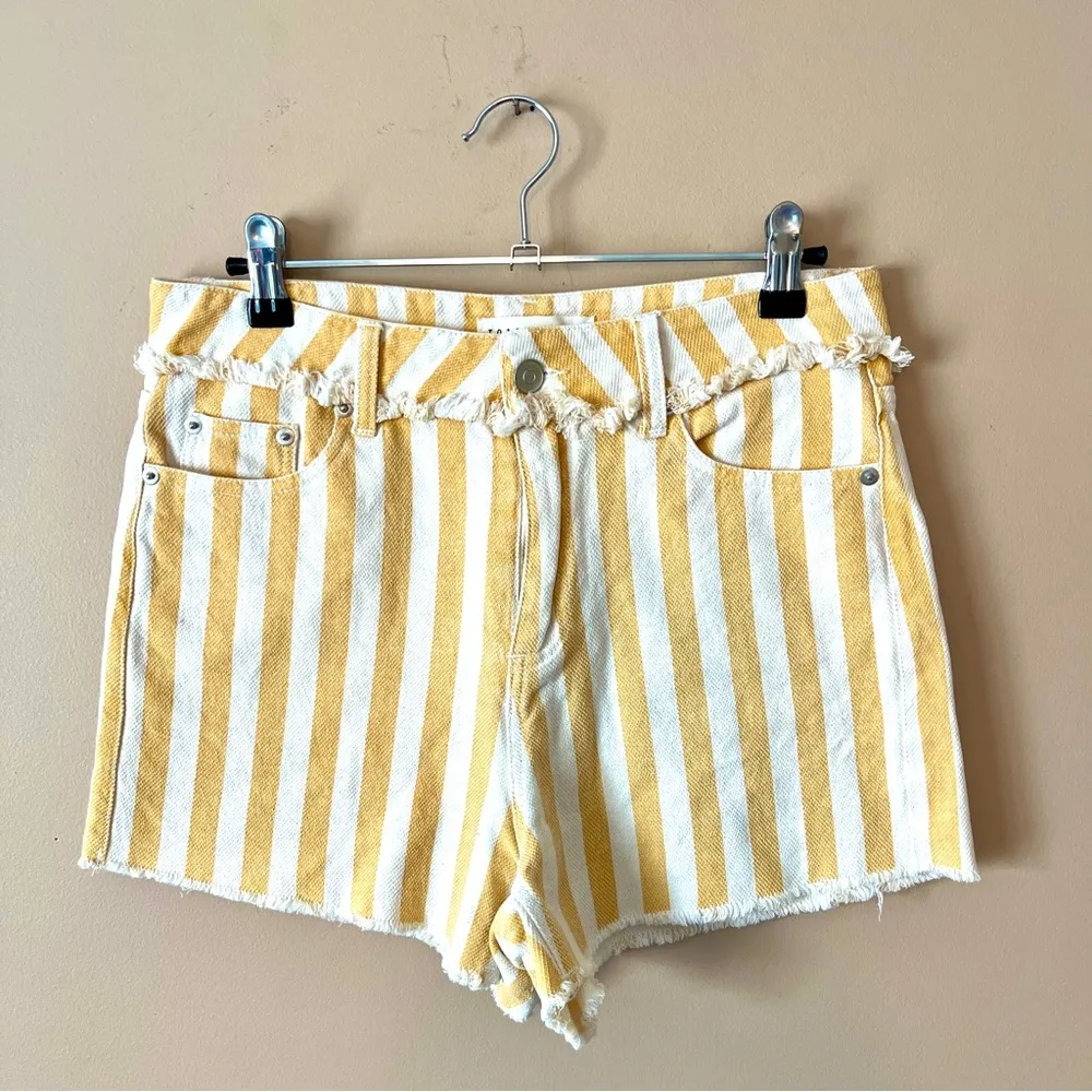 TOAST JEANS | Striped Cut Off High Waisted Shorts Sz S - Image 2