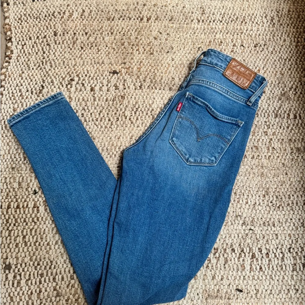 Levi's Premium 721 High Rise Skinny Jeans - Image 3