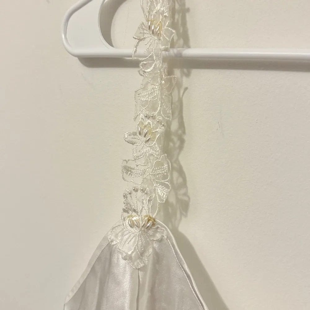 Vintage 1980s White Slip Dress Size Large Lace Floral Beaded Y2K Bridal goth - Image 3