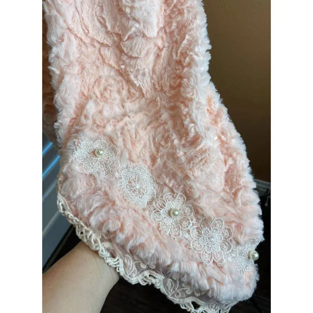 Chenille Style Faux Fur Scarf With Lace‎ Pearl Detail Victorian Romance NEW Pink - Image 4