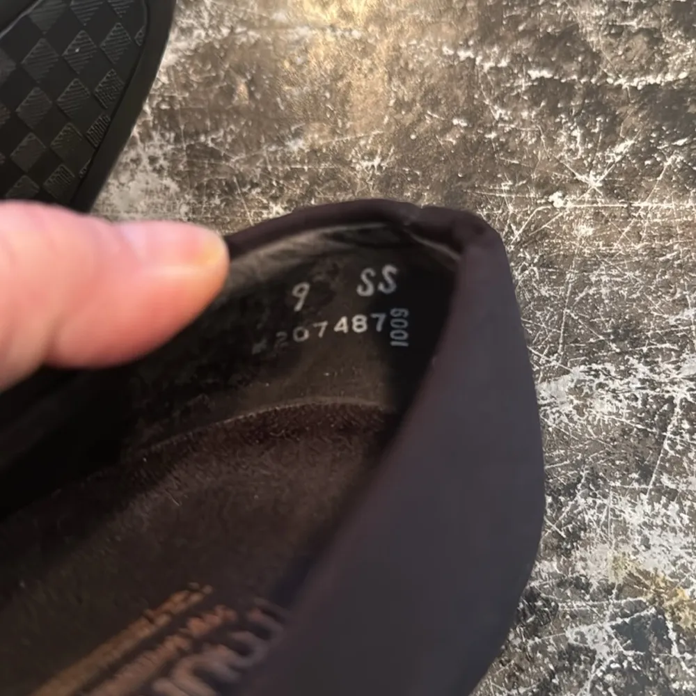 Munro Black Cindi Stretch Fabric Low Buckle Pumps Size 9 - Image 7