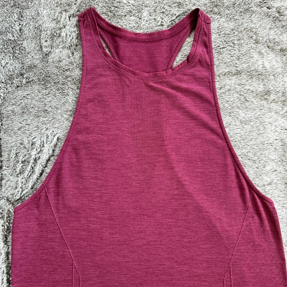 Athleta Seamless Essence Tank Sz S Red/Maroon - Image 2