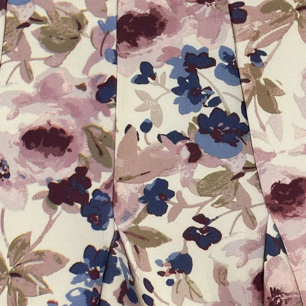 LC Lauren Conrad Runway SZ 10 Mini Skirt Floral Stretch Pleated Scuba Flared New - Image 4