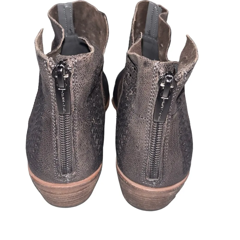 NEW Vince Camuto Gray Leather Patellen Booties Ankle Boots Shoes size 7.5 38 - Image 10