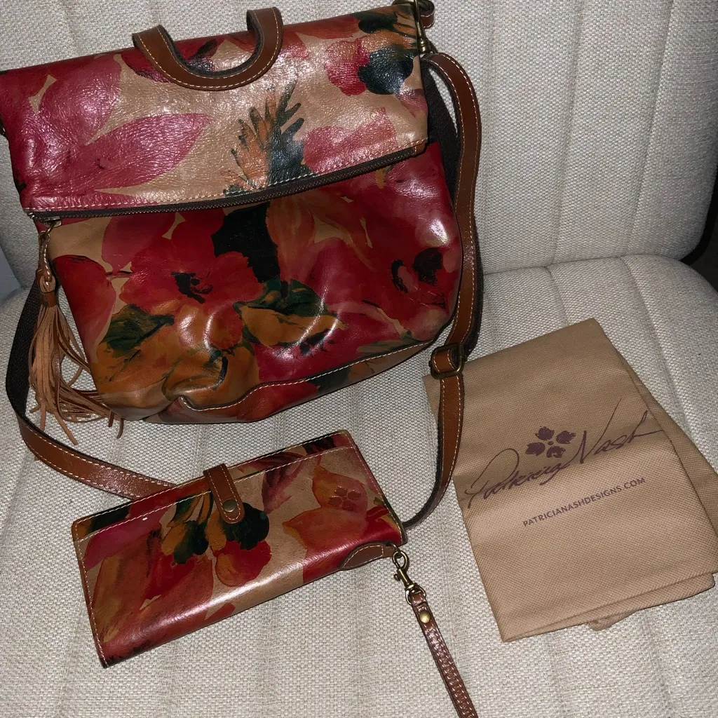 Patricia Nash Luzille Floral Leather Convertible Backpack/Crossbody & Wallet - Image 2