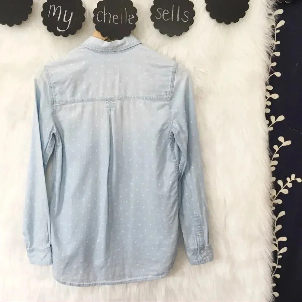 AMERICAN EAGLE Boyfriend Shirt Ombré Polka Dot Chambray Button‎ Down - Image 2