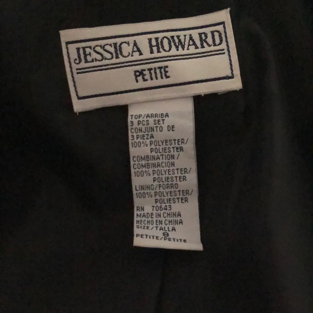 Women’s Jessica Howard 2pc blazer suit jacket set black embossed bow tie & tank - Image 8