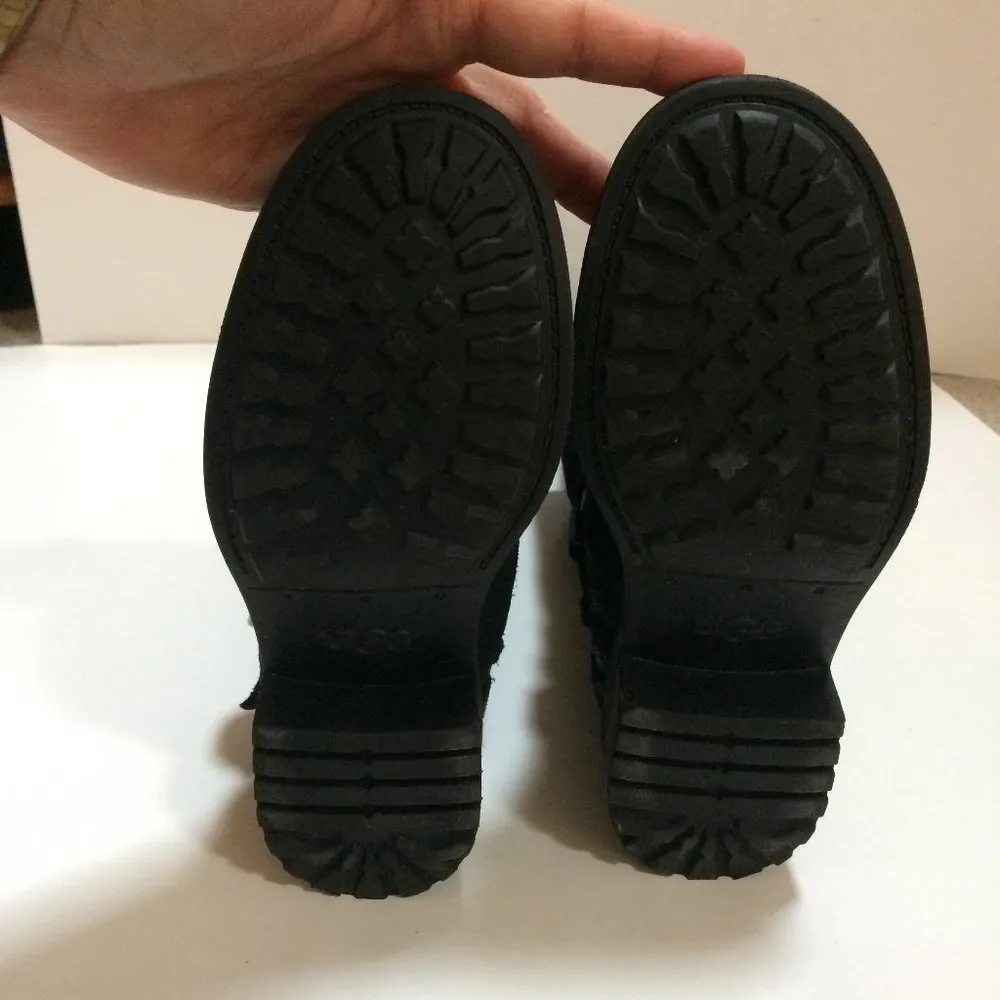 UGG  "Silva" Zip Gusset Boots - Image 7