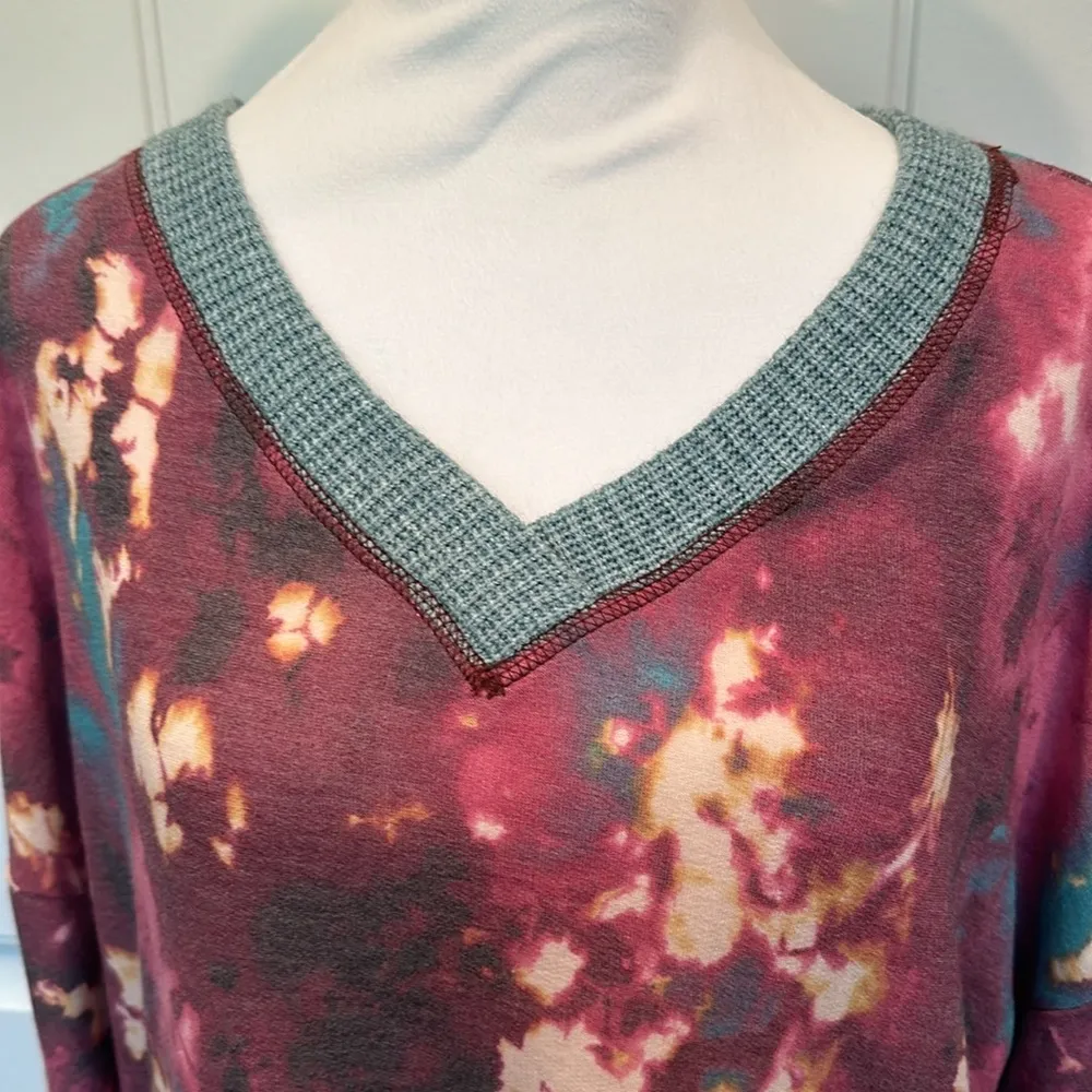 White Birch  Medium Fuchsia Tie Dye V-Neck Pullover Sweater - Image 2