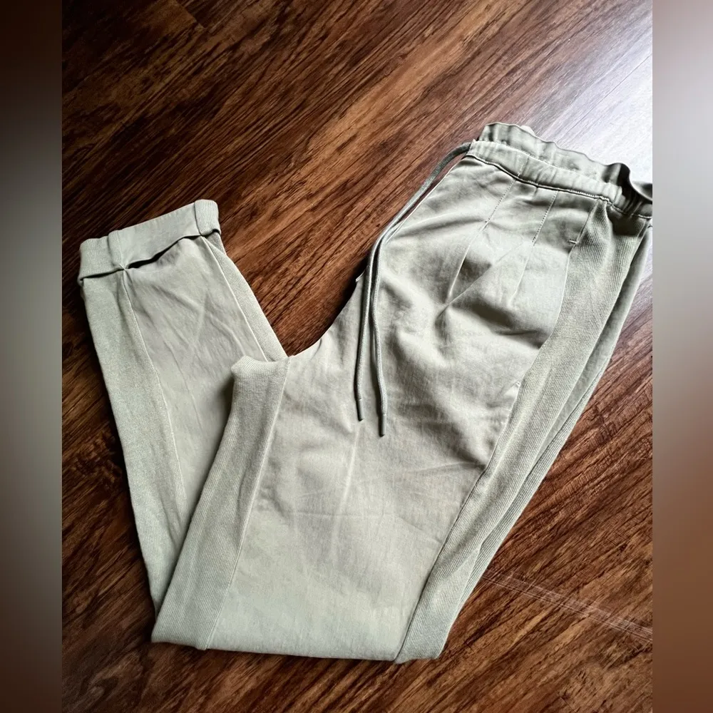 Alice + Olivia Sage Green Paper Bag Drawstring Pant - Image 5