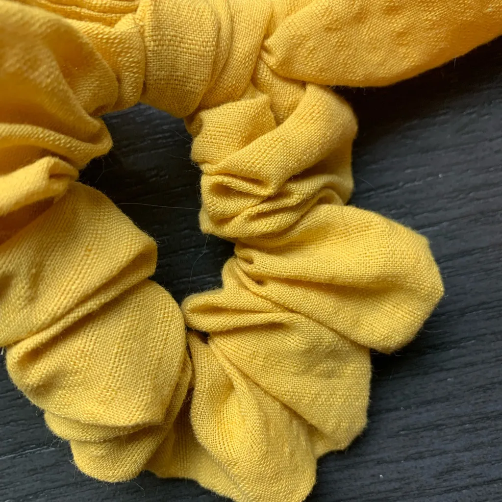 Yellow pair of scrunchies - Image 3