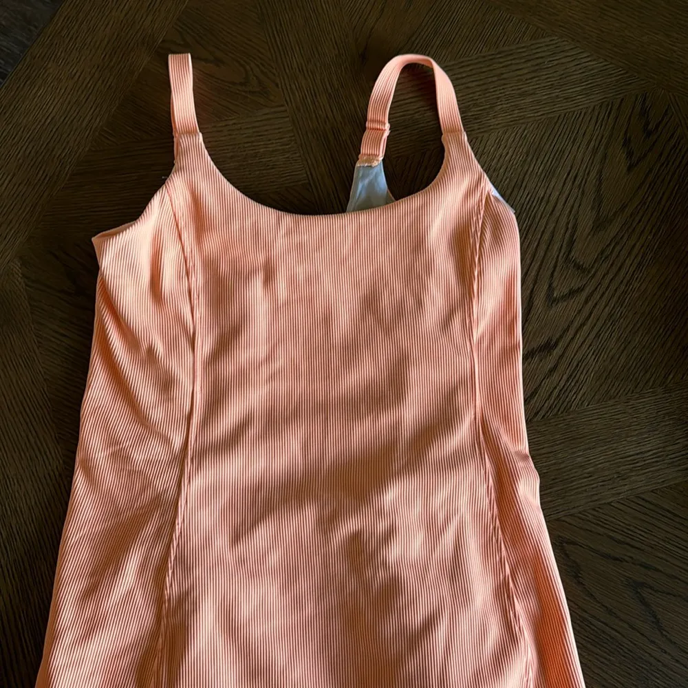 Spanx Straight Fit Melon Rib Dress. Size small, $138 - Image 4