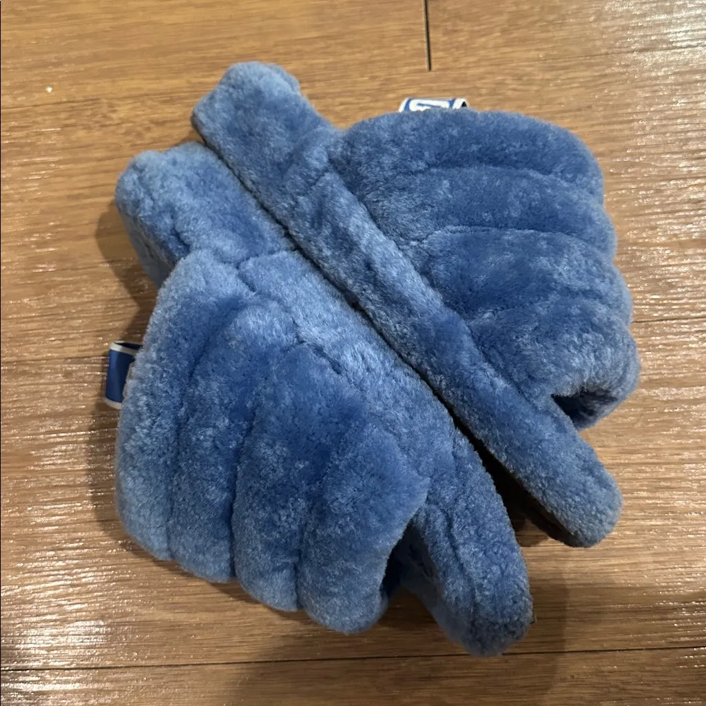 UGG Fluff Yeah Blue Fuzzy Slipper Slides Size 8 - Image 7