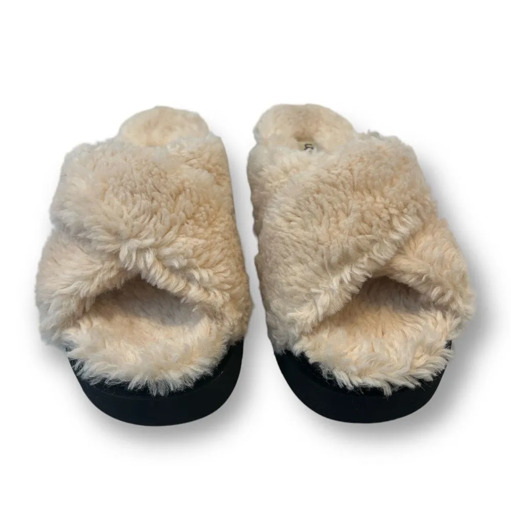 45.  Fuzz Sugar Cross Natural Slide Faux Fur Size 7 NWOT - Image 2