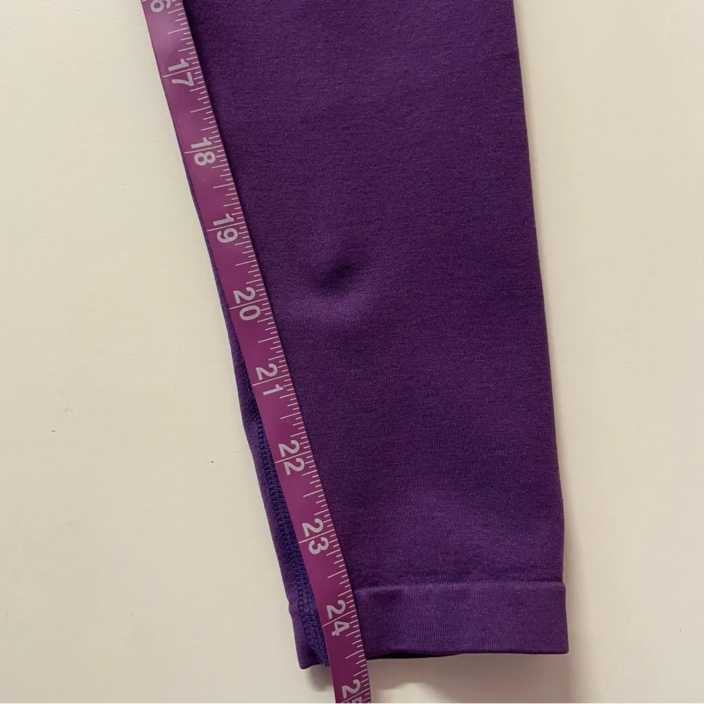 Aurola Intensify Seamless Purple Leggings Size XS EUC - Image 7