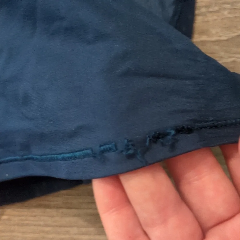 Lululemon Body Con Tank Poseidon Size 6 - Image 5