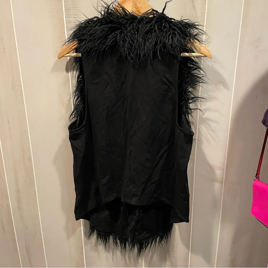 Cute Cabi black fairy whimsigoth glamour faux fur front vest baddie - Image 8
