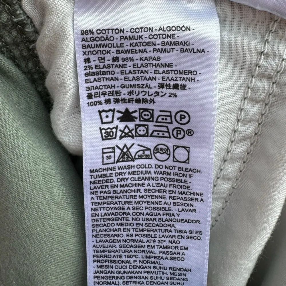 Levi’s High-Waisted Cargo Joggers - Image 8