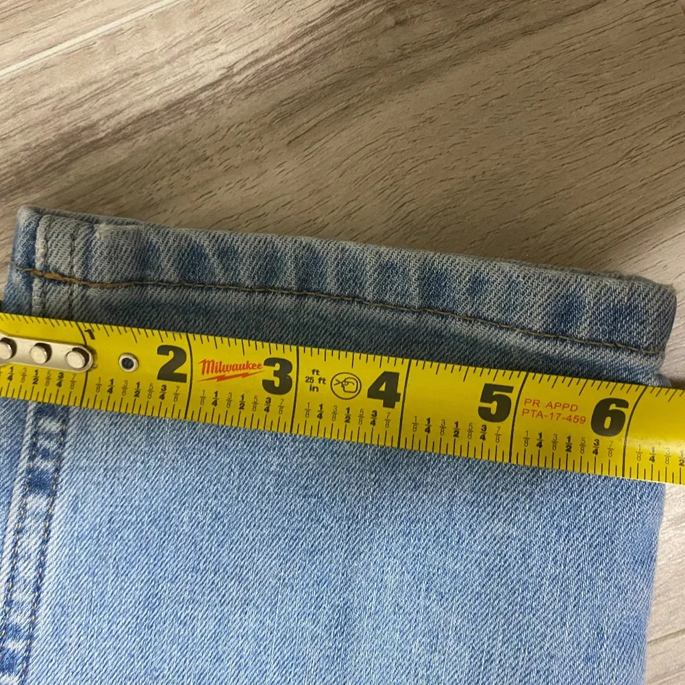 Everlane 90's Ankle Cheeky Jeans - 29 - Image 14