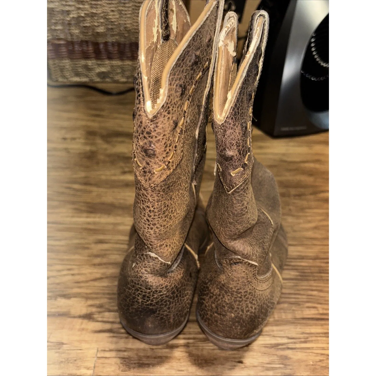 ARIAT Ladies Cowgirl Western Boot Brown distressed  Leather Sz 7.5 - Image 6
