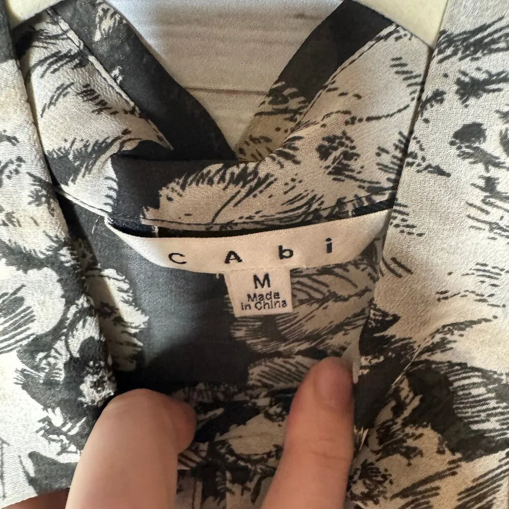 CAbi  #555 Irresistible Ruffle Front Chiffon Blouse M - Image 3