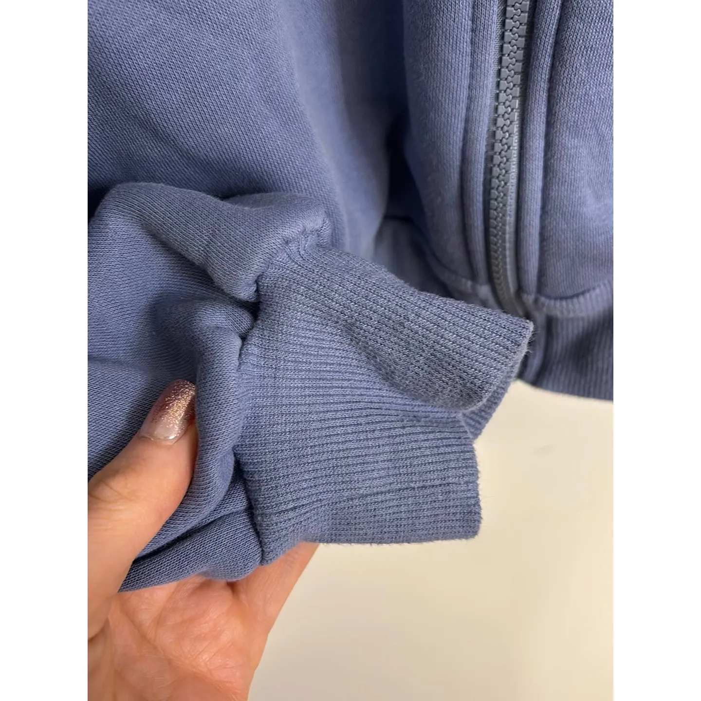 Blogilates PopFlex Hoodie Womens Large Blue Zip Cloud Cropped Oversized Fleece Purple - Image 6