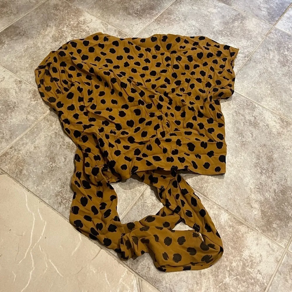 🆕 Madewell wrap crop side tie short sleeve dot blouse top small - Image 5