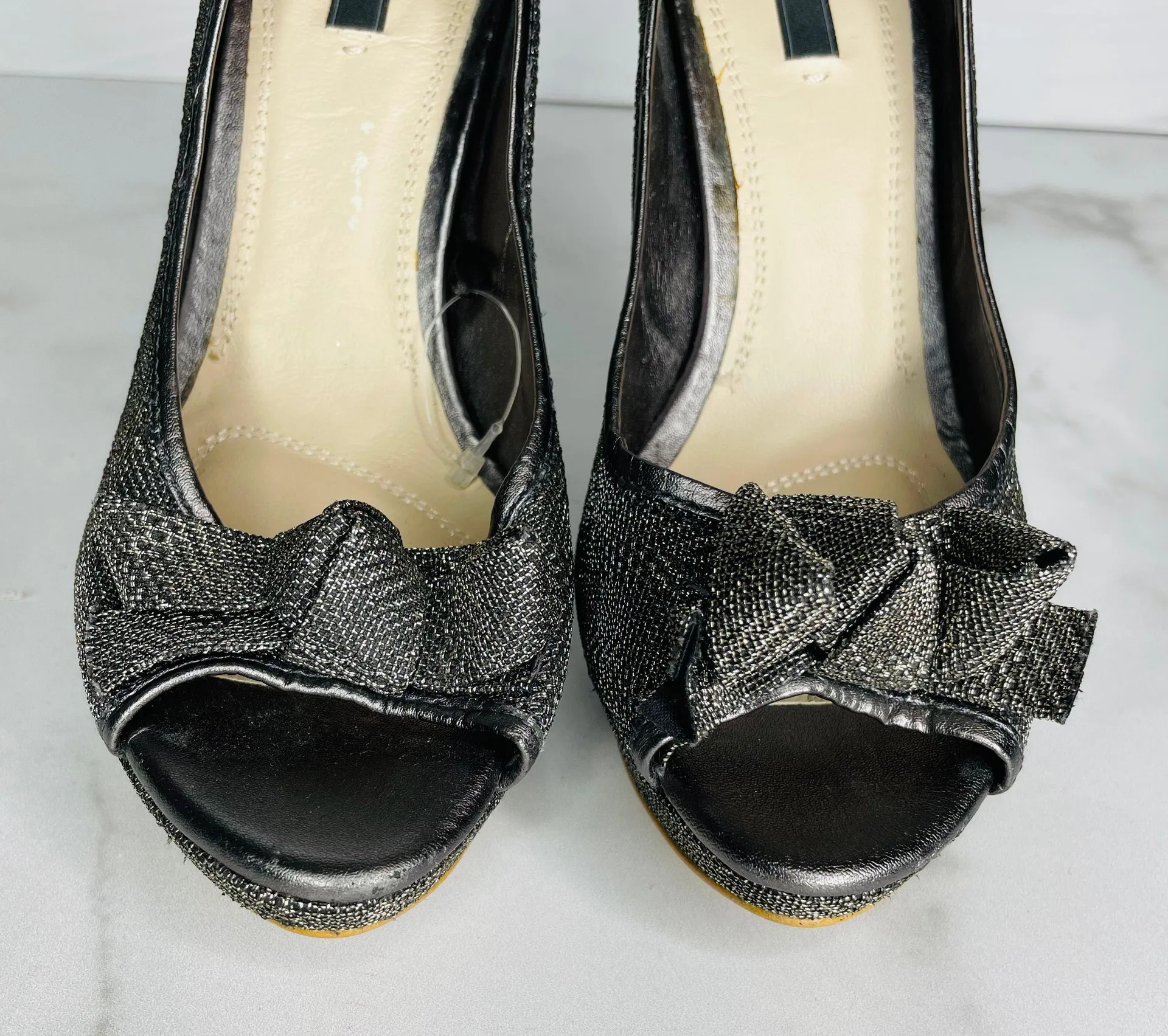 Silver Sparkly Bow High Heels- Size 37- 4.5 Inch Heels - Image 3