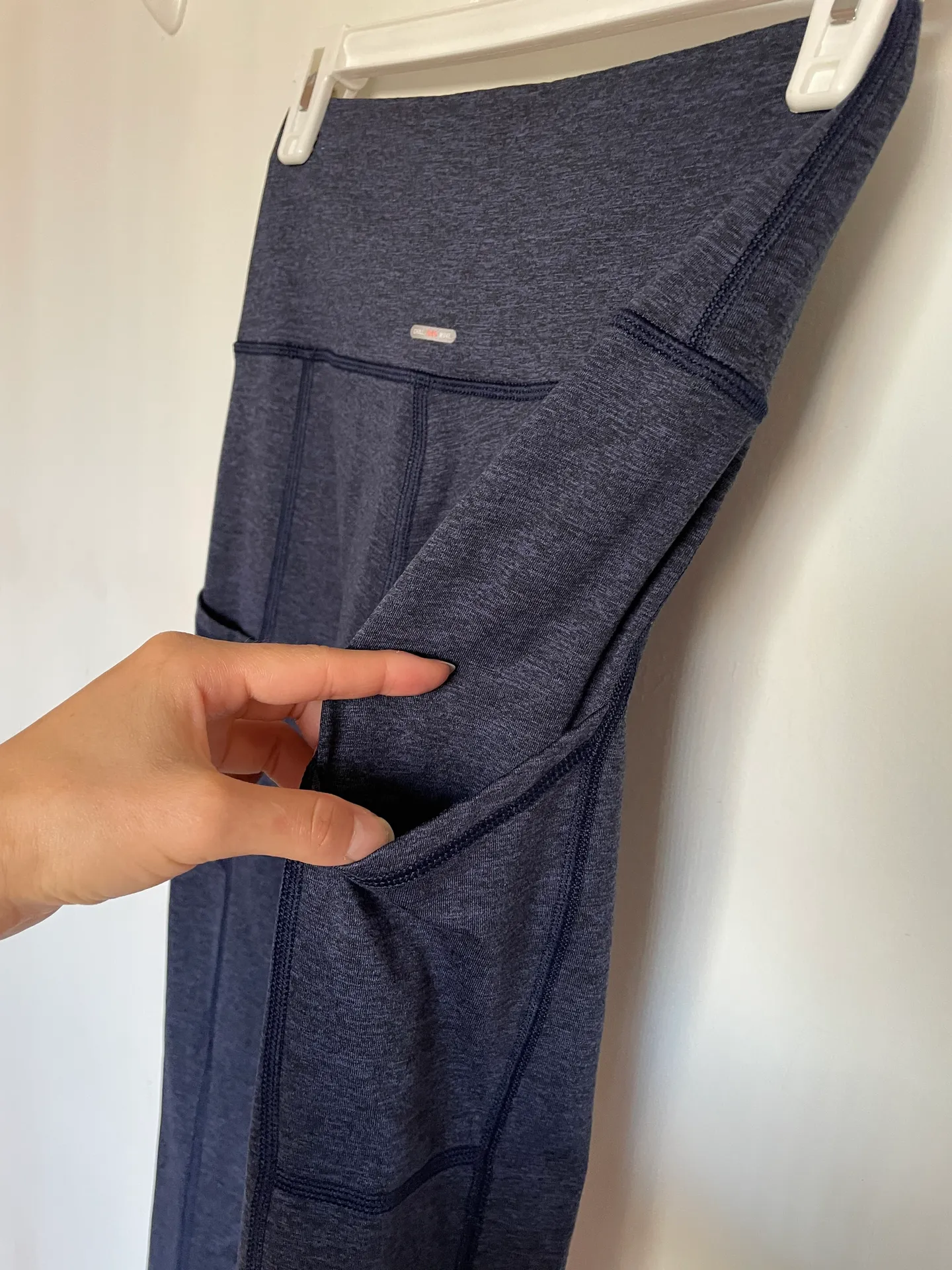 High-Waisted Pocket Leggings (M) - Image 4