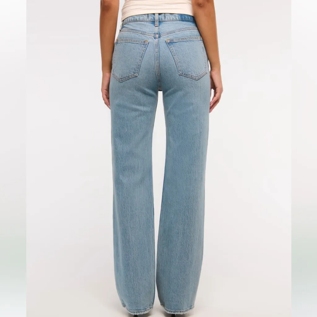 Abercrombie The 90’s Relaxed High Rise Jeans - Image 6